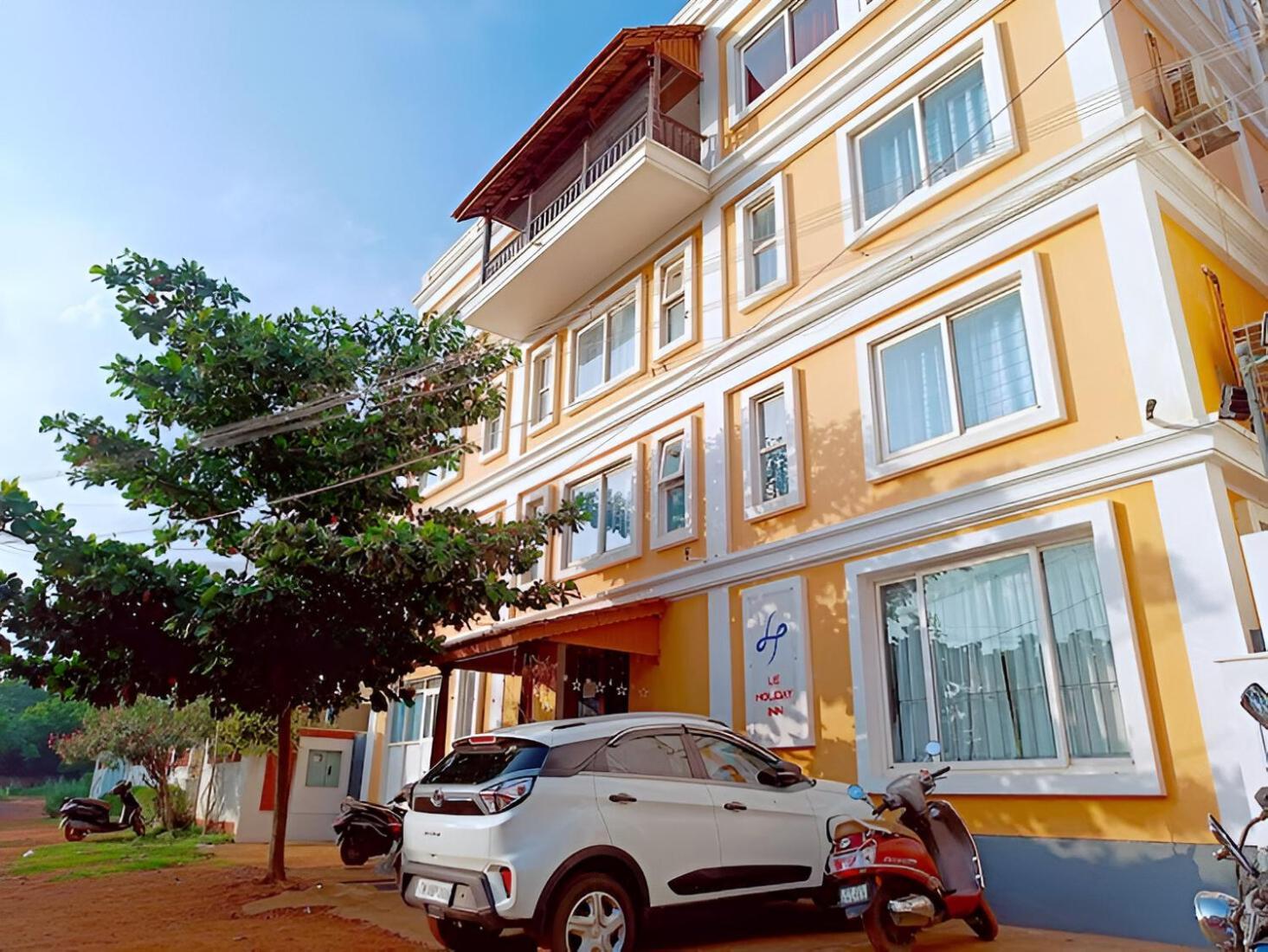 פונדיצ'רי Le Holiday Inn מראה חיצוני תמונה