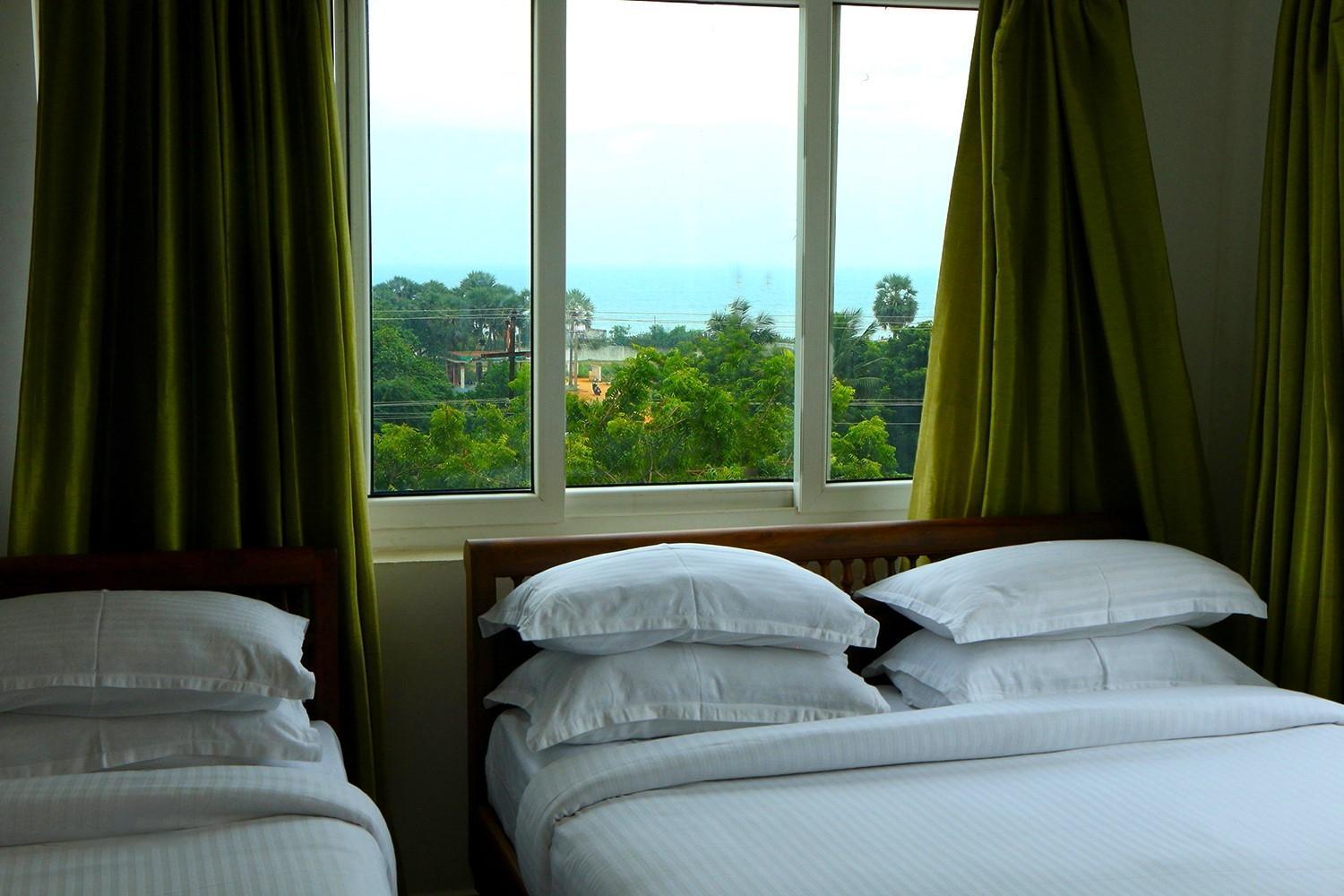 פונדיצ'רי Le Holiday Inn מראה חיצוני תמונה