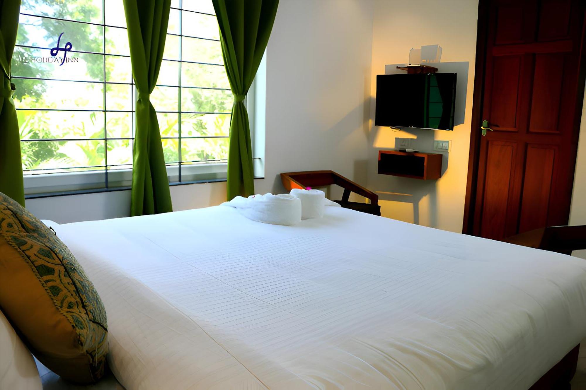 פונדיצ'רי Le Holiday Inn מראה חיצוני תמונה